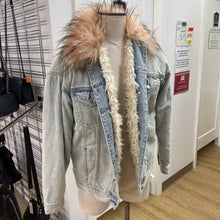 Load image into Gallery viewer, American Eagle fur lined jacket M
