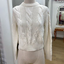 Load image into Gallery viewer, Banana Republic thick cable knit sweater S NWT
