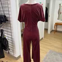 Load image into Gallery viewer, Lulus velour dress XS
