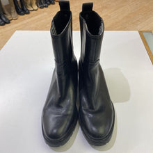 Load image into Gallery viewer, Cole Haan boots 8.5

