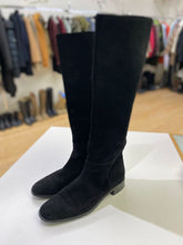Load image into Gallery viewer, Browns pull on suede boots 38
