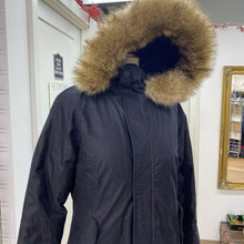 Load image into Gallery viewer, TNA Summit Vegan winter parka M
