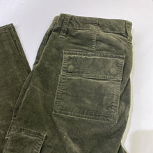 Load image into Gallery viewer, Vince skinny cords 8
