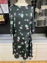 Load image into Gallery viewer, Banana Republic floral satiny dress NWT 8
