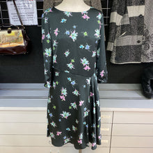Load image into Gallery viewer, Banana Republic floral satiny dress NWT 8
