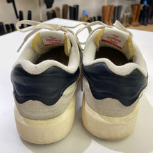 Load image into Gallery viewer, New Balance CT302 sneakers 7.5
