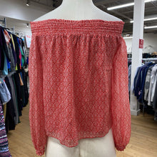 Load image into Gallery viewer, Intermix silk top S
