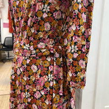 Load image into Gallery viewer, Weekend Max Mara floral dress NWT XS
