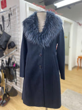 Load image into Gallery viewer, Laura Faux fur collar coat 2
