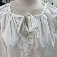 Load image into Gallery viewer, Banana Republic (outlet) poplin cotton top M
