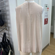 Load image into Gallery viewer, COS pleated top 8
