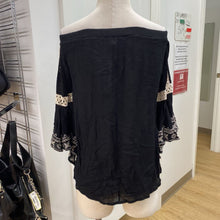 Load image into Gallery viewer, She + Sky boho top NWT S
