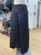 Load image into Gallery viewer, The Drop Karenbritchick cargo skirt M
