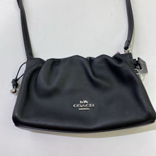 Load image into Gallery viewer, Coach Faye Shoulder bag
