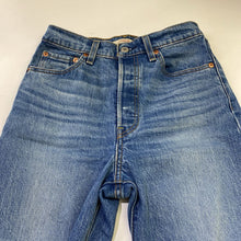 Load image into Gallery viewer, Levis ribcage Flare jeans 25
