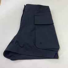 Load image into Gallery viewer, Lululemon nylon cargo shorts 12
