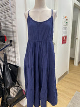 Load image into Gallery viewer, Chelsea &amp; Theodore crinkle cotton midi dress L
