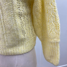 Load image into Gallery viewer, Dynamite sweater M
