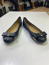 Load image into Gallery viewer, Michael Kors ballerina shoes 9
