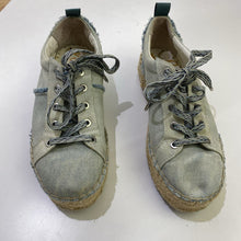 Load image into Gallery viewer, Sam Edelman denim espadrilles 8.5
