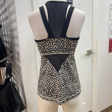 Load image into Gallery viewer, Lululemon leopard print top 6
