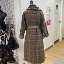 Load image into Gallery viewer, AQUASCUTUM vintage reversible coat (with Matching scarf) L/XL
