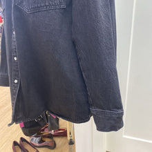 Load image into Gallery viewer, Levis denim Shacket L
