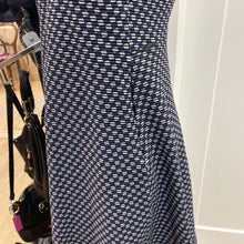 Load image into Gallery viewer, Lululemon dress 8
