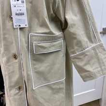 Load image into Gallery viewer, Zara trench coat M NWT
