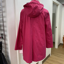 Load image into Gallery viewer, Kate Spade rain coat M
