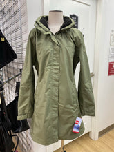 Load image into Gallery viewer, Helly Hansen rain jacket XL
