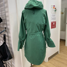 Load image into Gallery viewer, Lole Rain Jacket XS
