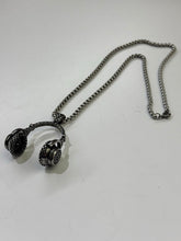 Load image into Gallery viewer, Headphones pendant on thick chain
