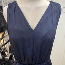 Load image into Gallery viewer, Banana Republic silky dress 6
