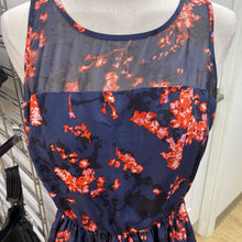 Load image into Gallery viewer, Guess floral/sheer dress 8
