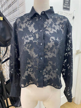 Load image into Gallery viewer, Gap burn-out print top S
