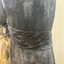 Load image into Gallery viewer, Tahari maxi dress L
