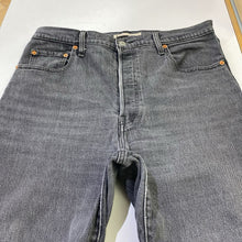 Load image into Gallery viewer, Levis Ribcage Straight Jeans 32
