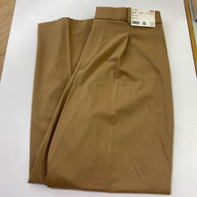 Load image into Gallery viewer, Uniqlo trousers XL NWT
