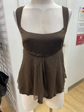 Load image into Gallery viewer, Diane Von Furstenburg silk top 6
