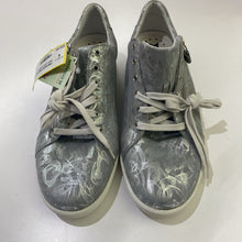 Load image into Gallery viewer, Mephisto silver print sneakers NWT 10
