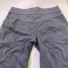 Load image into Gallery viewer, Lululemon pull on pants 8
