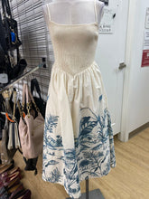 Load image into Gallery viewer, Abercrombie smocked dress NWT S

