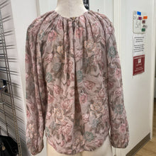 Load image into Gallery viewer, Wilfred floral top M
