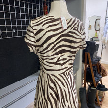 Load image into Gallery viewer, Chaps Ralph Lauren zebra print dress Lp
