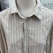 Load image into Gallery viewer, H&amp;M Slim Fit linen/cotton button up L
