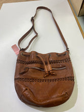 Load image into Gallery viewer, Vilenca Holland leather crossbody
