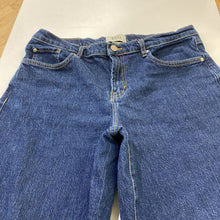 Load image into Gallery viewer, BDG wide leg crop jeans 32
