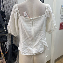 Load image into Gallery viewer, Michael Kors linen/blend top M
