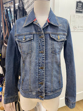 Load image into Gallery viewer, H&amp;M denim jacket 10
